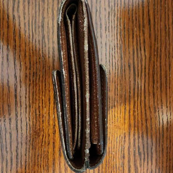 Louis Vuitton Monogram Trifold Wallet - Picture 9 of 14